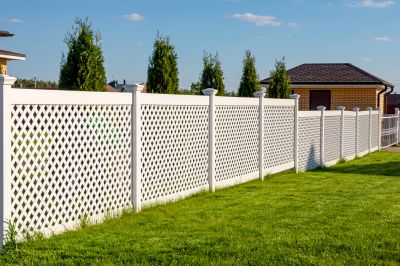 How Privacy Fence Installation Enhances Outdoor Comfort