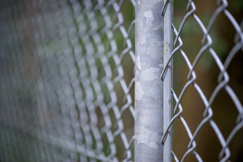 Signs It’s Time For Professional Chain Link Fence Repair